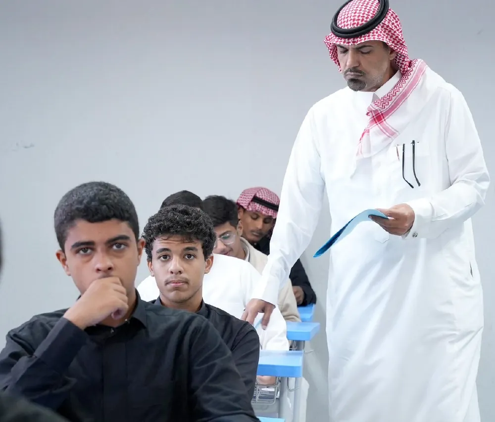 إنشاء مدارس المجموعة الأولى