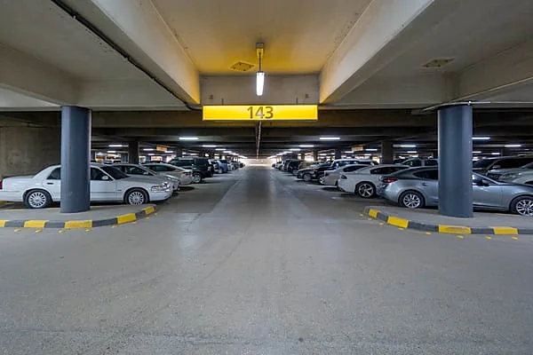 مواقف مستشفى الملك فيصل التخصصي